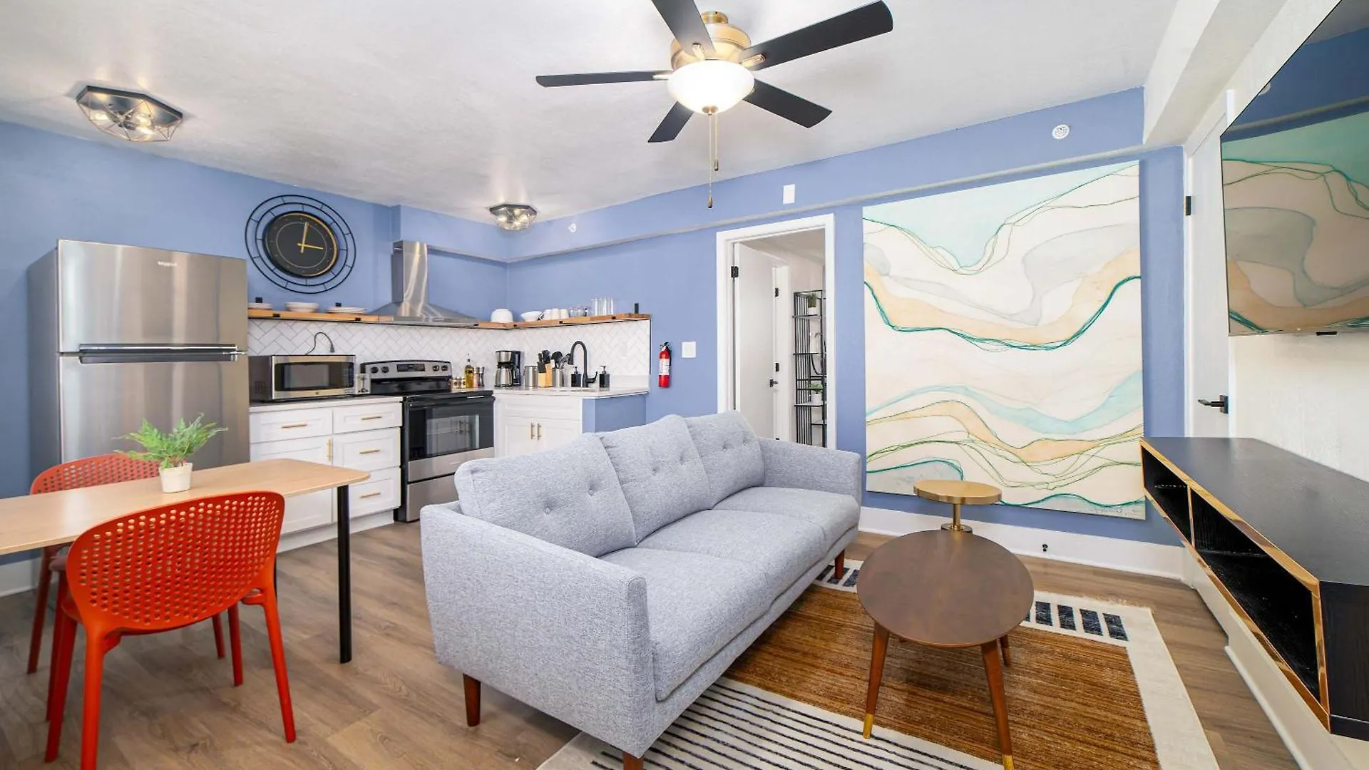 Sojourn'S Harborage - Coral Suite North Camellia Acres